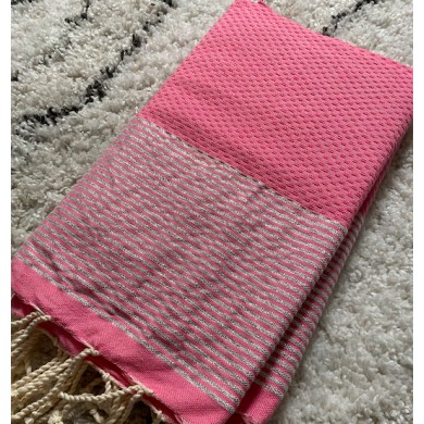 Fouta nid d'abeille rayures argent personnalisable ALISON – rose